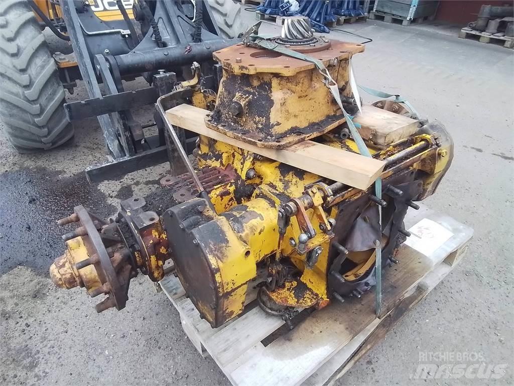 Volvo BM 868 Предаване