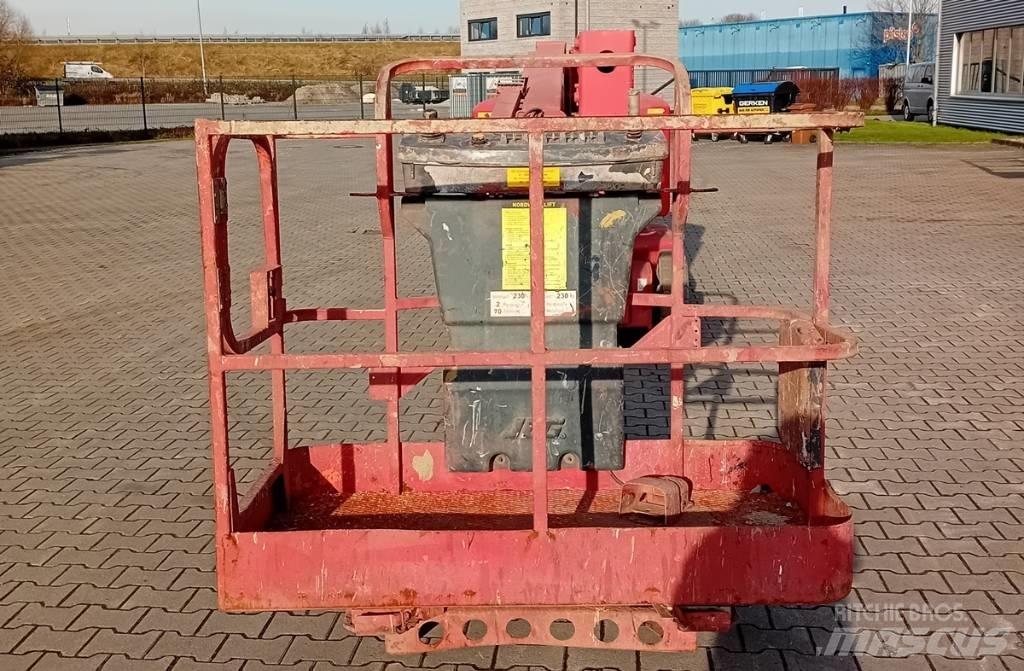JLG E 400 AJPN Съчленени стрелови подемници