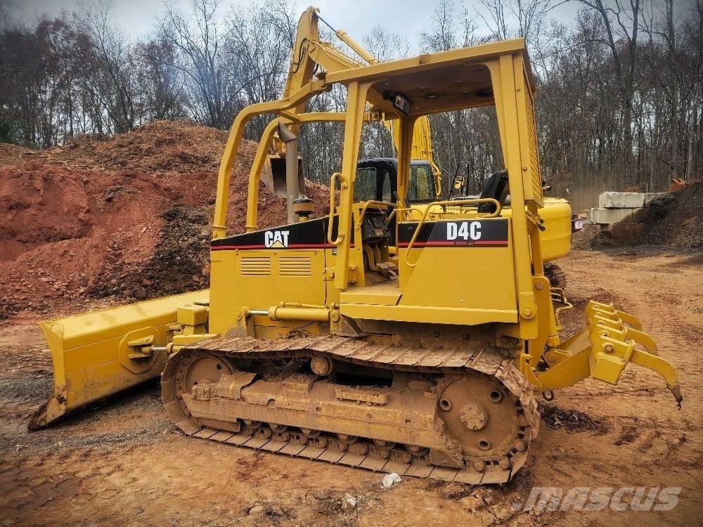 CAT D 4 C Верижни булдозери
