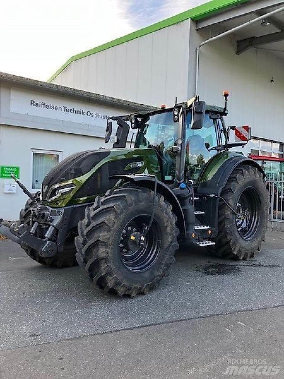 Valtra q285 Трактори