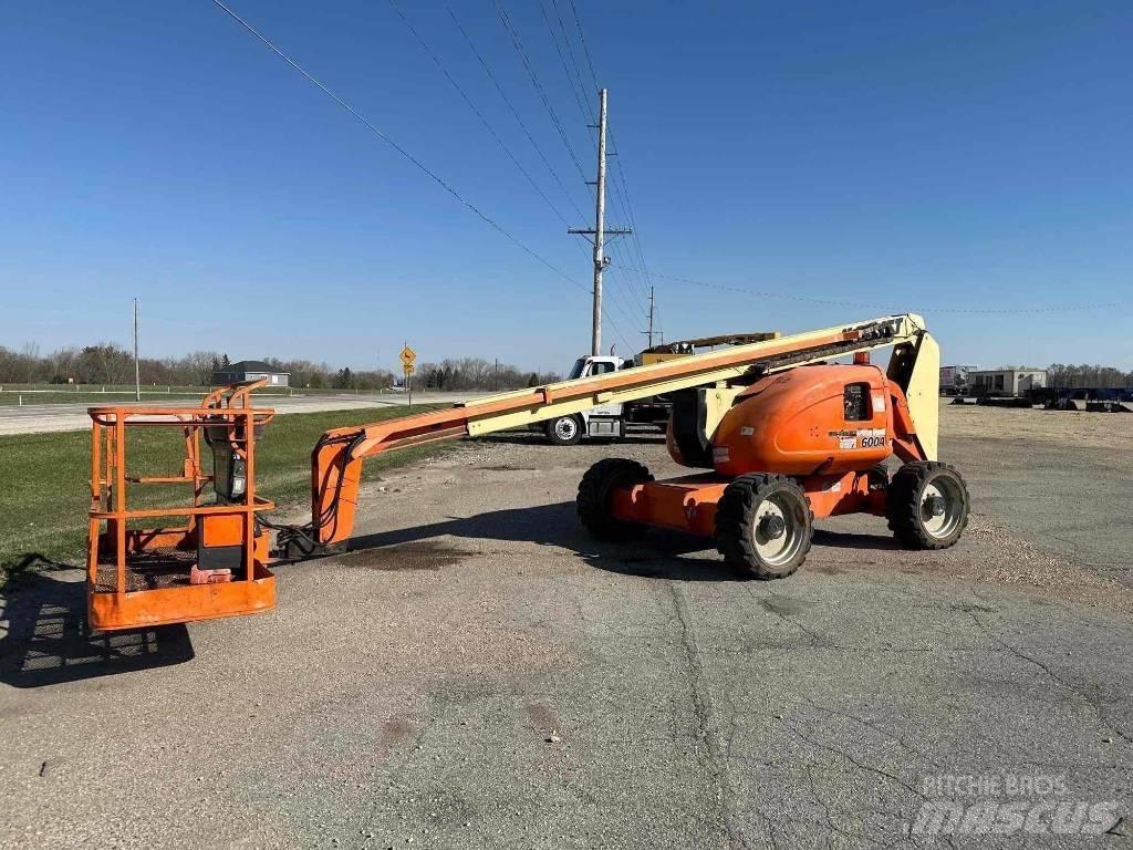JLG 600A Съчленени стрелови подемници