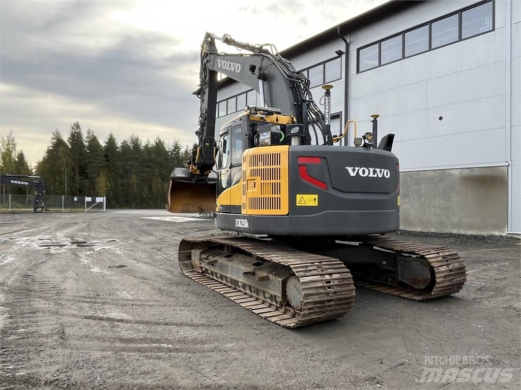 Volvo ECR 235 DL Верижен екскаватор