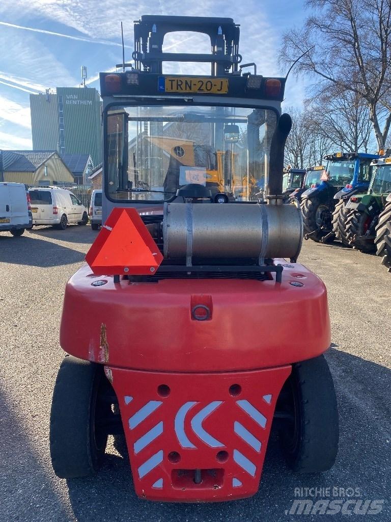 Kalmar DCE 70-6 HE Дизелови камиони