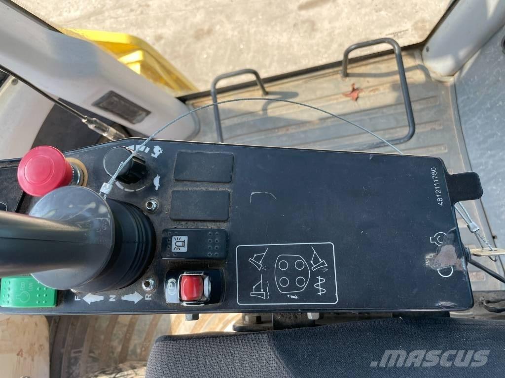 Dynapac CA3500D Еднобарабанни ролки
