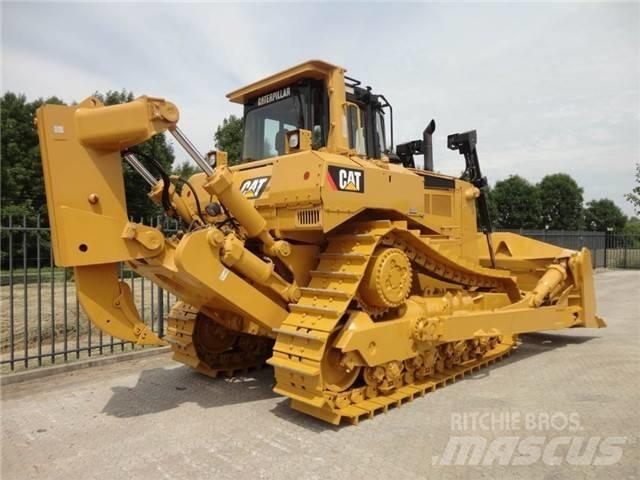 CAT D 8 R Верижни булдозери
