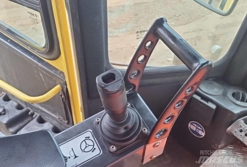 Bomag BC722RB2 Пробки