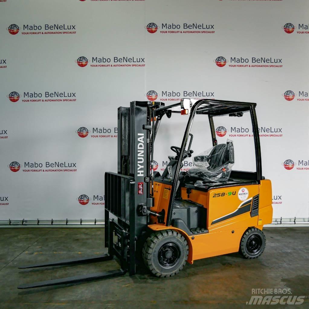 Hyundai 25B-9U Дизелови камиони