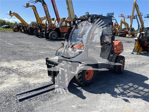 Ausa T144H Телескопични товарачи