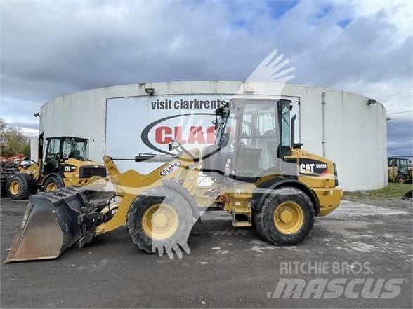 CAT 908M Колесни товарачи