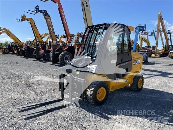 JCB 35 Телескопични товарачи