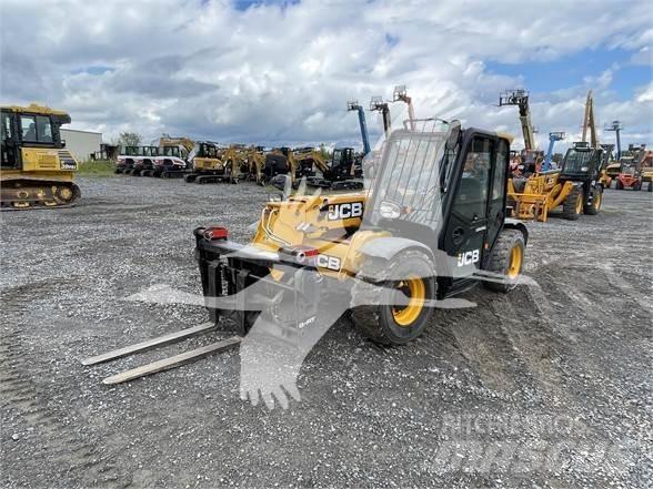 JCB 525-60 Телескопични товарачи