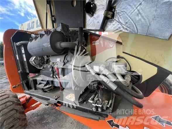 JLG 600AJ Съчленени стрелови подемници