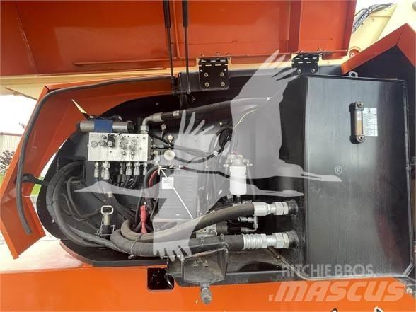 JLG 860SJ Телескопични повдигачи
