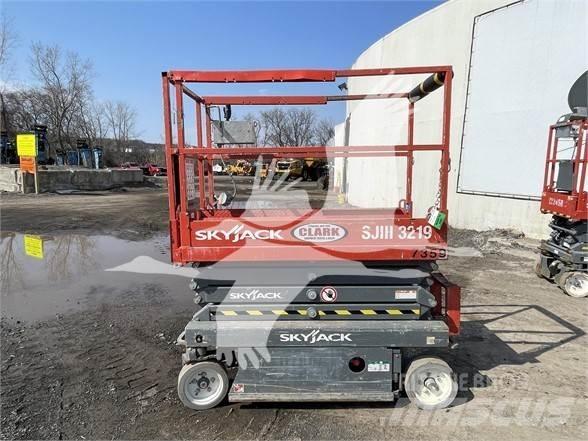 SkyJack SJ3219 Ножични работни платформи