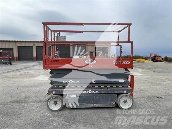 SkyJack SJ3226 Ножични работни платформи