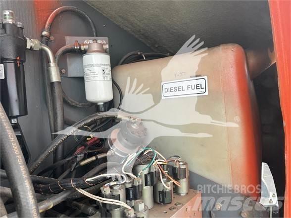 SkyJack SJ66T Телескопични повдигачи
