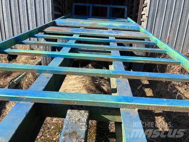  PAALIKÄRRY Ремаркета за бали