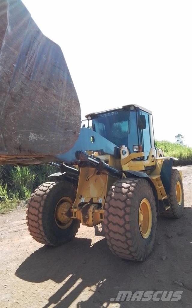 Volvo L 90 F Колесни товарачи