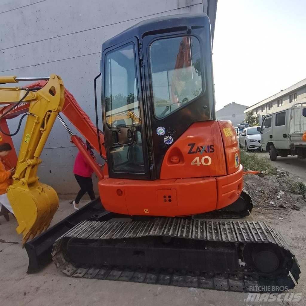 Hitachi ZX 40 U Мини екскаватори < 7 т
