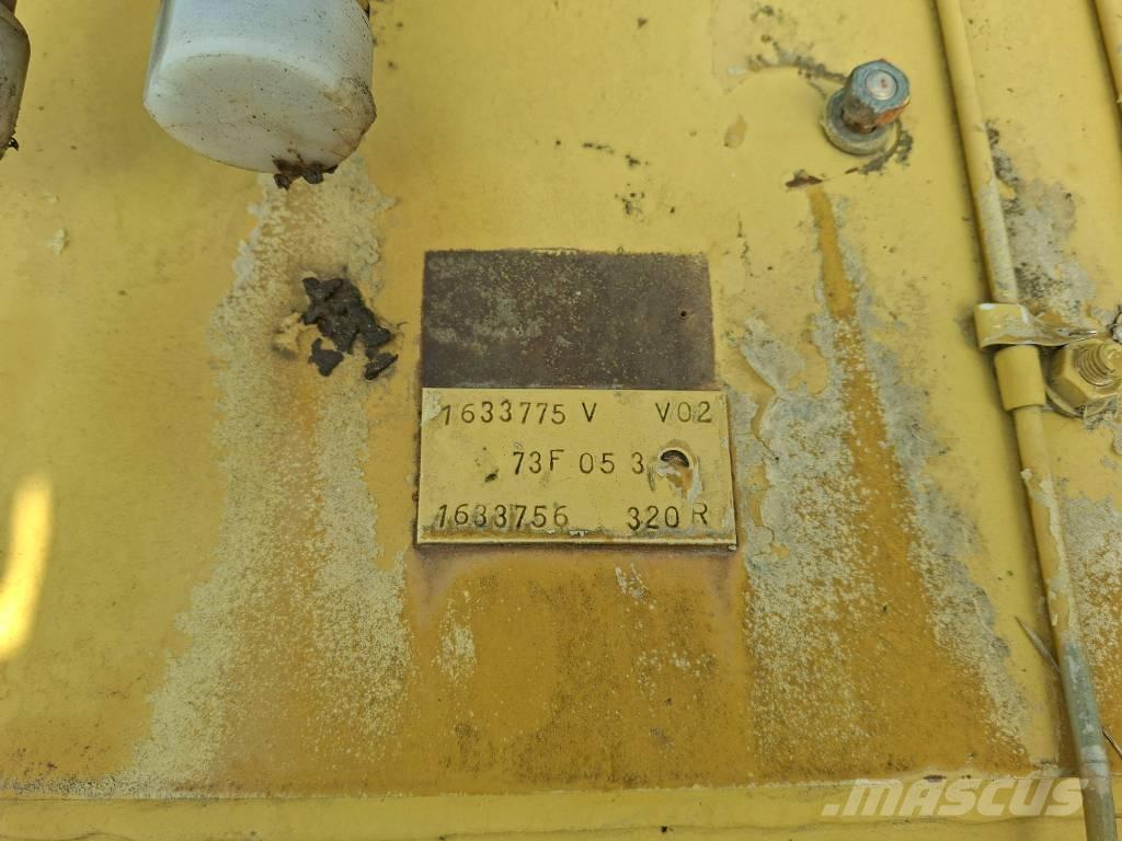 CAT 320 C L Верижен екскаватор