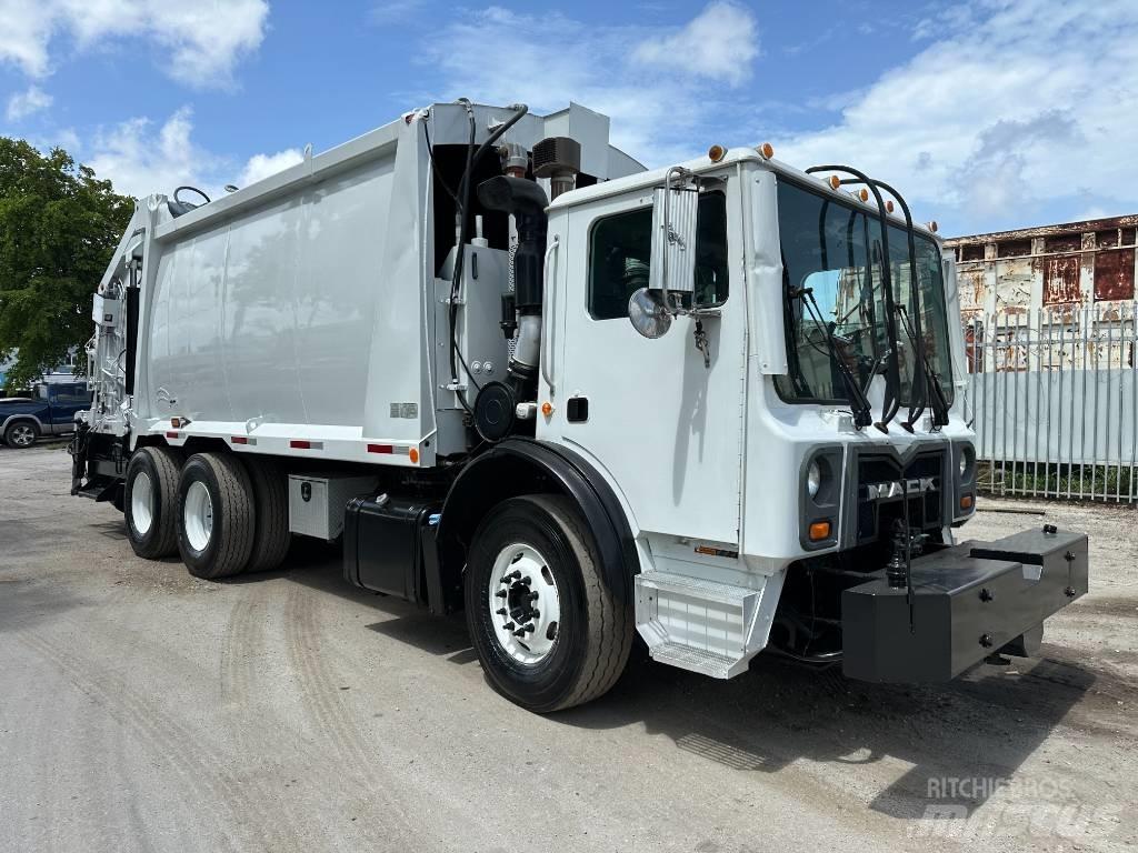 Mack MRU 613 Камиони за отпадъци