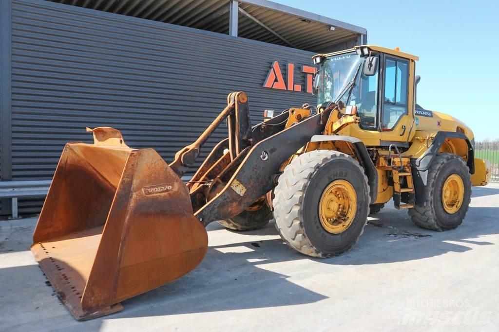 Volvo L120G Колесни товарачи