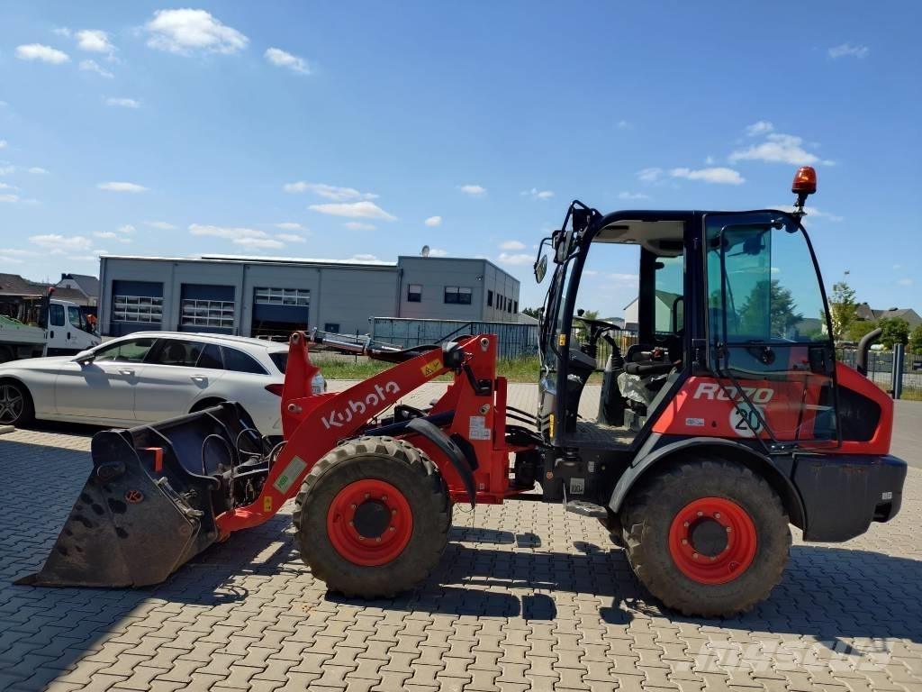 Kubota R 070 Колесни товарачи
