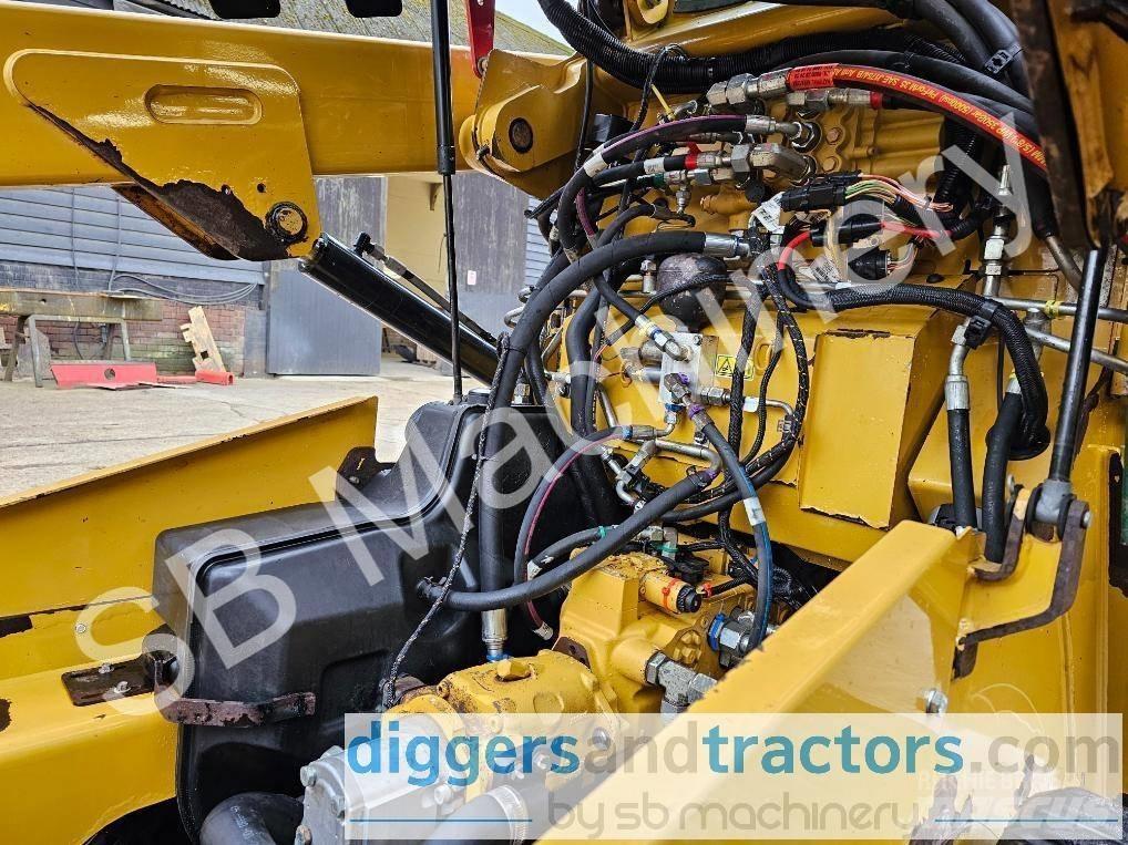 CAT 257 D Мини товарачи
