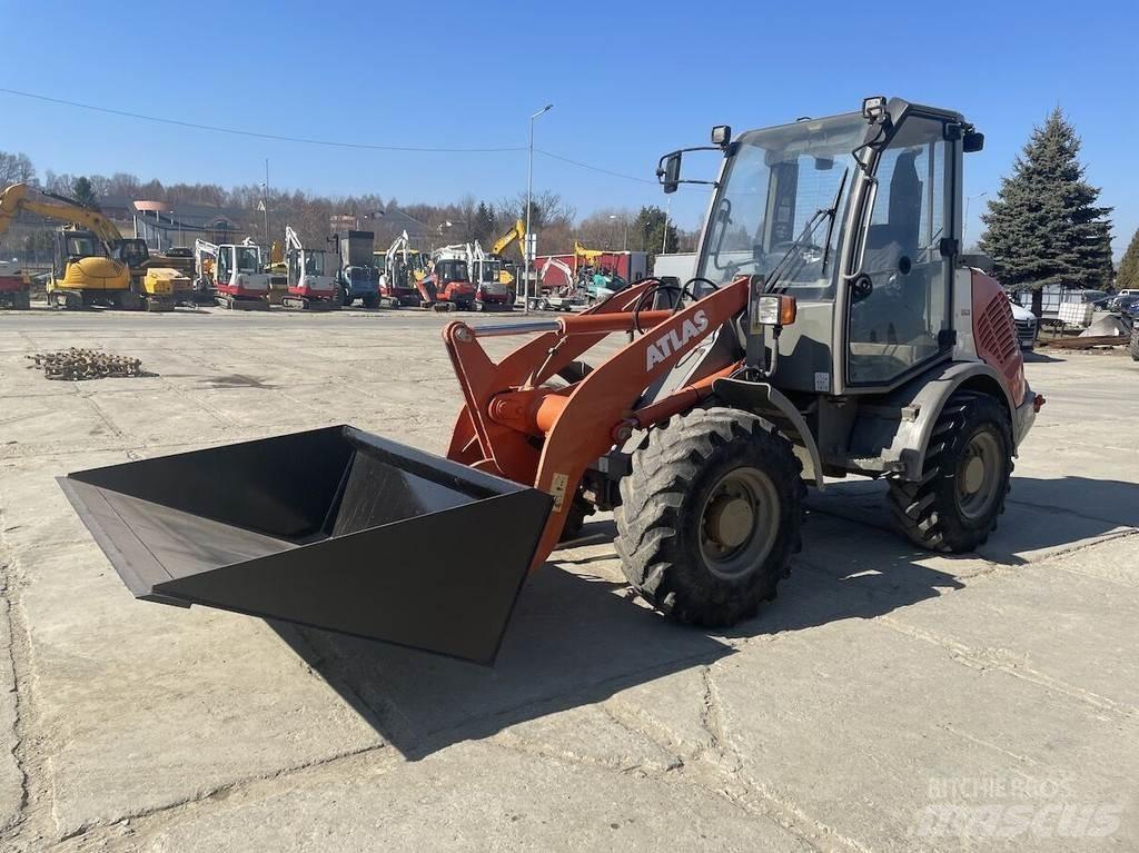 Atlas AR60 Колесни товарачи