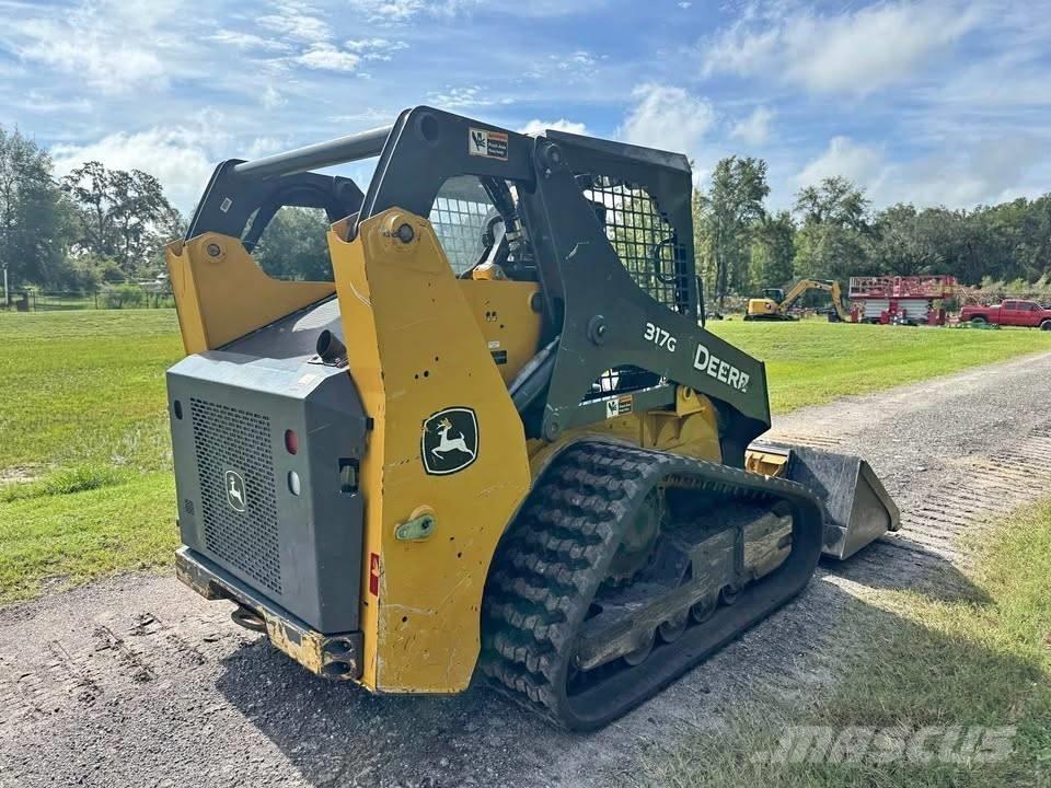 John Deere 317G Мини товарачи
