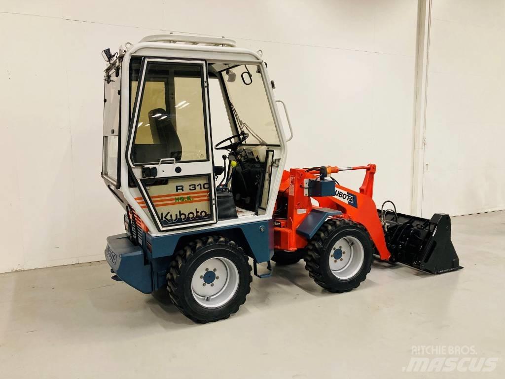 Kubota R 310 Колесни товарачи