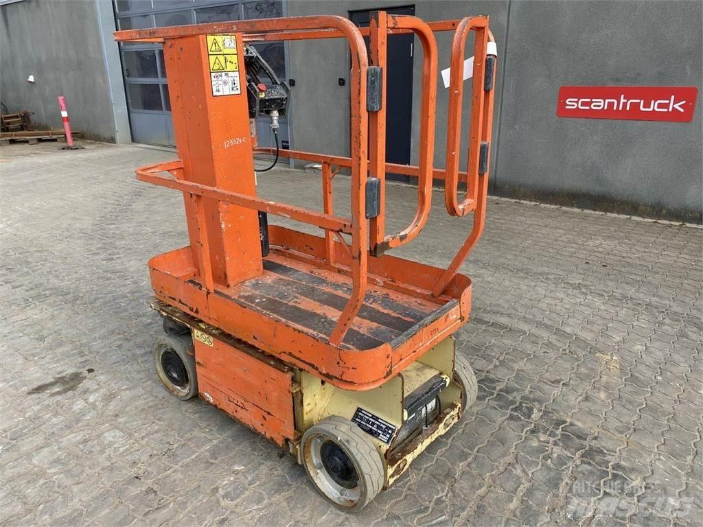 JLG 1230ES Вертикални мачтови повдигачи
