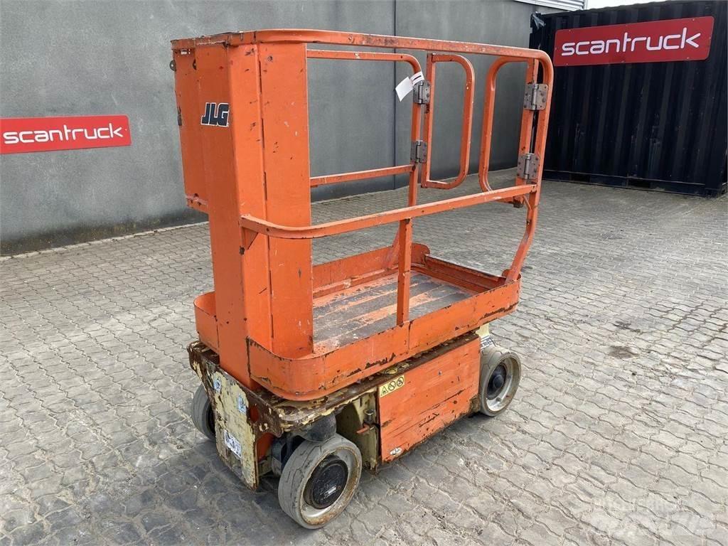 JLG 1230ES Вертикални мачтови повдигачи
