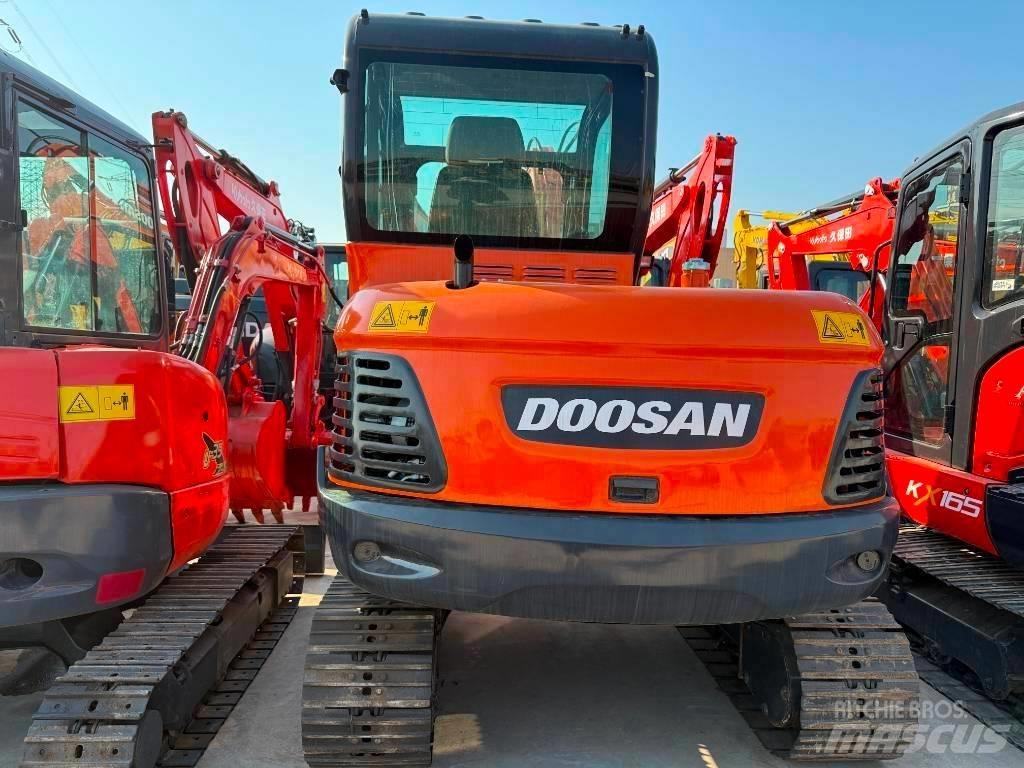 Doosan DX 60 Мини екскаватори < 7 т