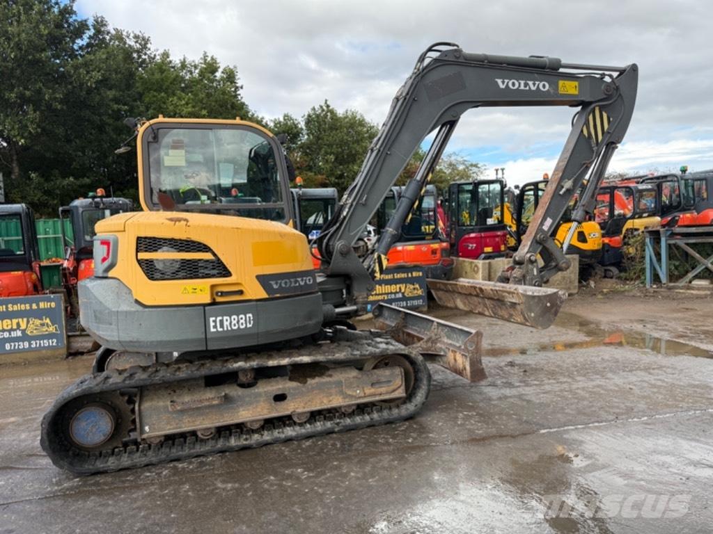 Volvo ECR 88 D Средни екскаватори 7т - 12т