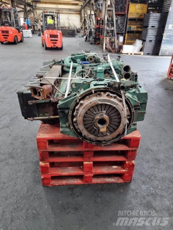 Volvo DH12D Двигатели