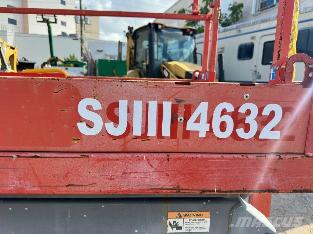 JLG 32 Lift Ножични работни платформи