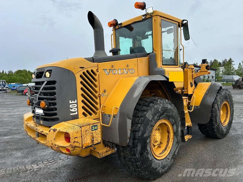 Volvo L 60 E Колесни товарачи