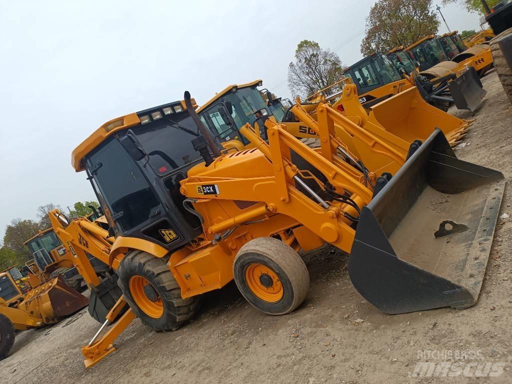 JCB 3 CX Колесни товарачи