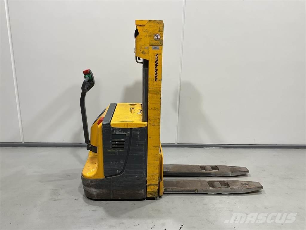 Jungheinrich EJC12 Самоходни товарачи