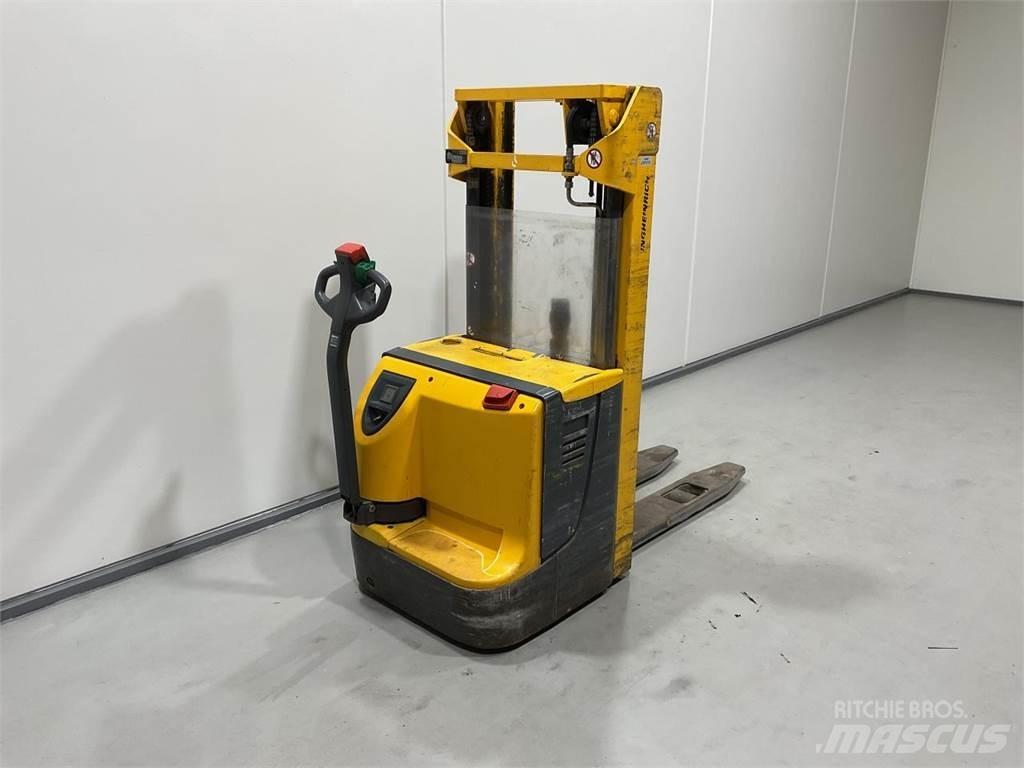 Jungheinrich EJC12 Самоходни товарачи