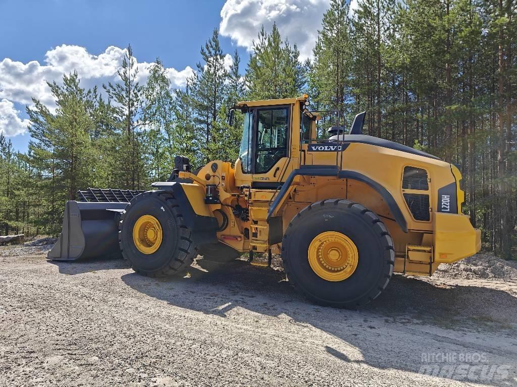 Volvo L220H Колесни товарачи