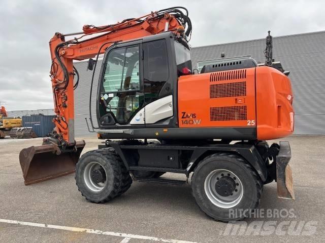 Hitachi ZX 140 W-5 Колесни екскаватори