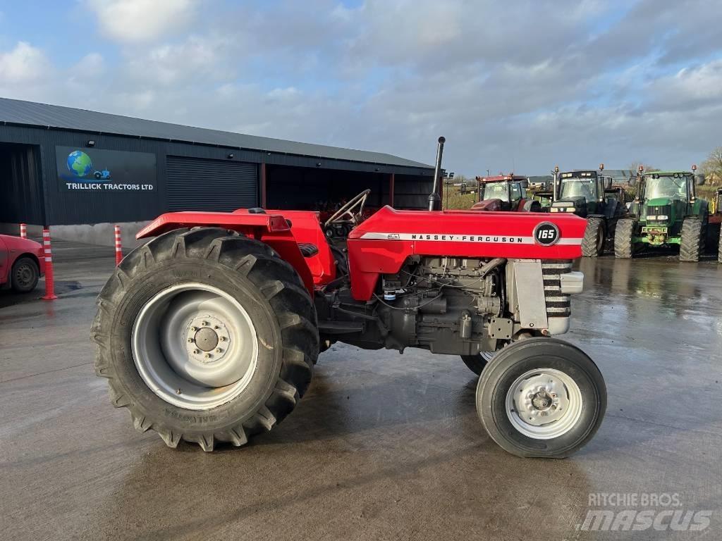 Massey Ferguson 165 Трактори