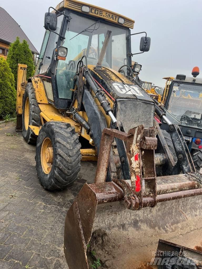 CAT 428 D Товарач със заден ексватор