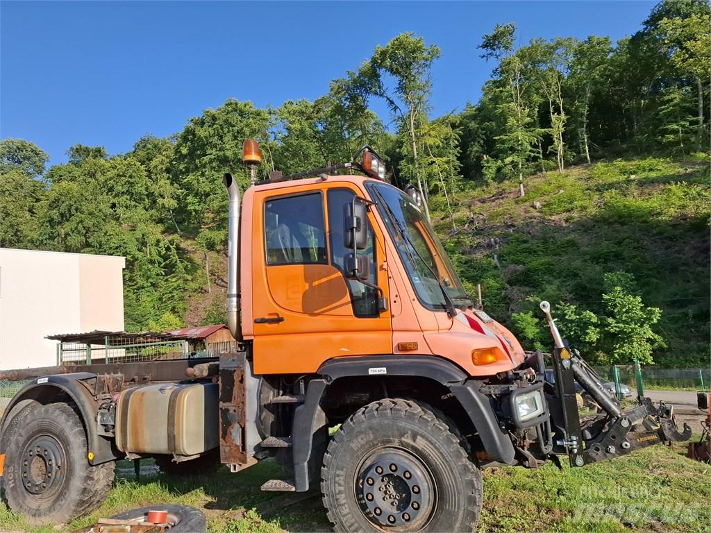 Unimog U500 Комунални съоражения
