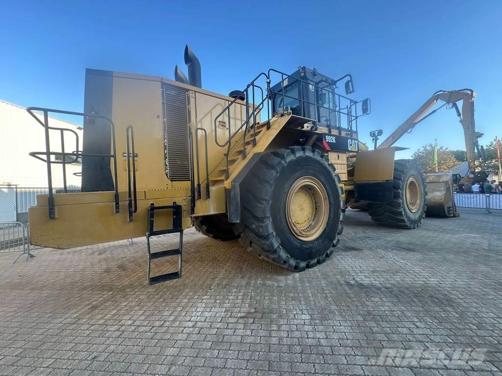 CAT 992K Колесни товарачи