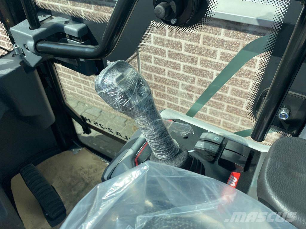 Manitou MLA2-25 Колесни товарачи