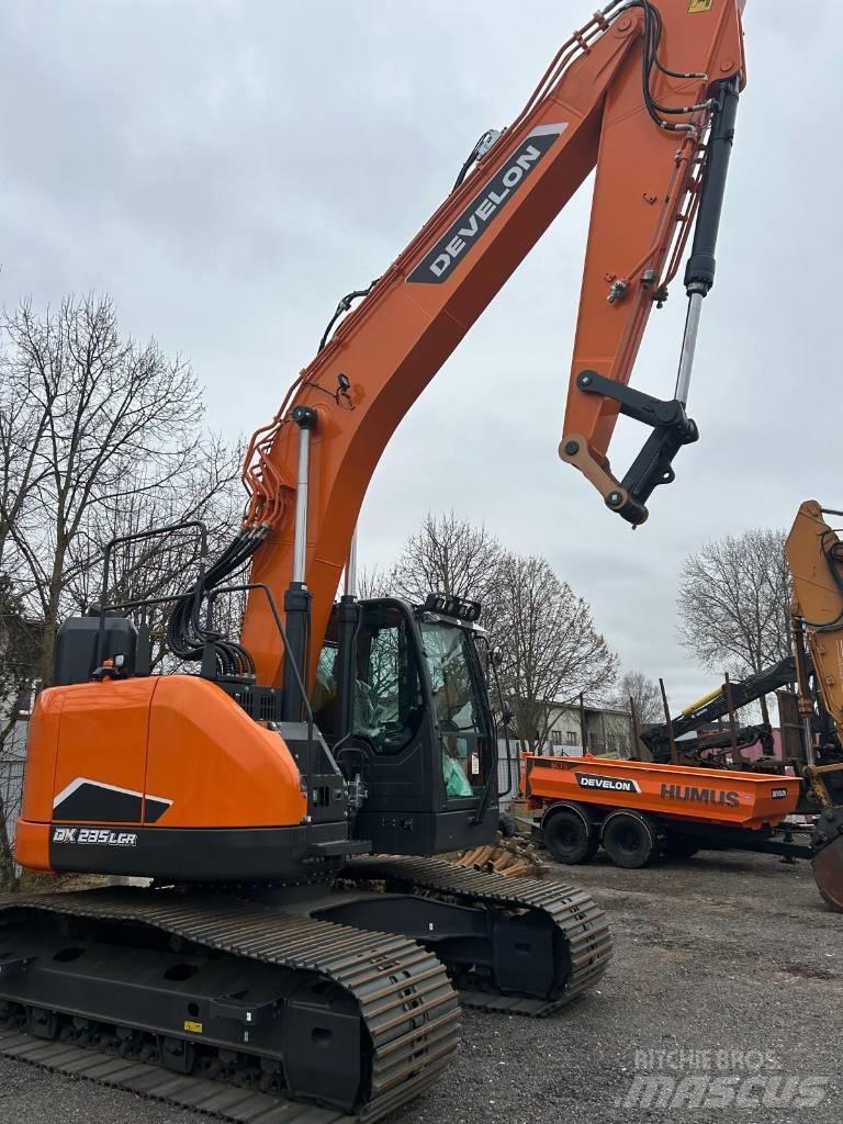 Develon DX 235 LCR-7 Верижен екскаватор