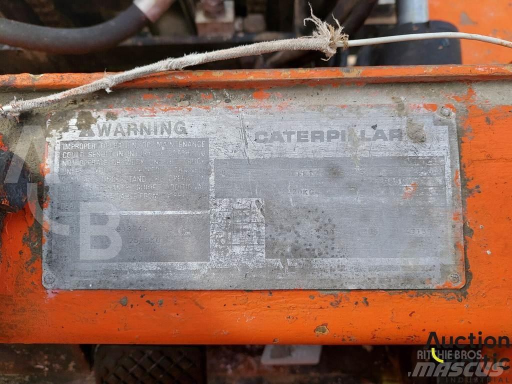CAT V 50 D Дизелови камиони